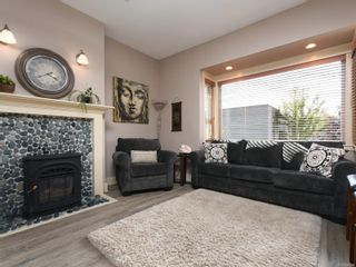 Photo 2: 2 436 Niagara St in Victoria: Vi James Bay Row/Townhouse for sale : MLS®# 856895