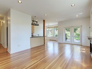 Photo 6: 2645 Mt. Stephen Ave in Victoria: Vi Oaklands Half Duplex for sale : MLS®# 907537