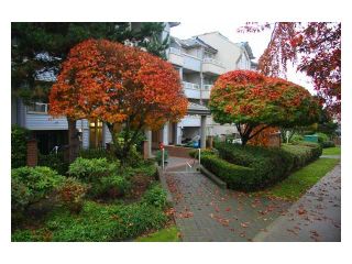 Photo 1: 107 7326 ANTRIM Avenue in Burnaby: Metrotown Condo for sale in "SOVEREIGN MANOR" (Burnaby South)  : MLS®# V857785