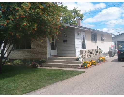 Main Photo: 116 BRELADE Street in WINNIPEG: Transcona Single Family Detached for sale (North East Winnipeg)  : MLS®# 2714213