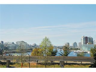 Photo 2: 301 1088 QUEBEC Street in Vancouver: Mount Pleasant VE Condo for sale in "VICEROY" (Vancouver East)  : MLS®# V974256