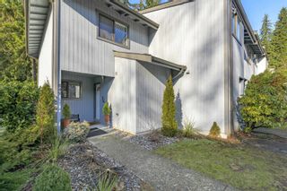 Photo 3: 843 BLACKSTOCK Road in Port Moody: North Shore Pt Moody Townhouse for sale in "WOODSIDE VILLAGE" : MLS®# R2748276