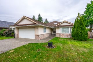 Photo 1: 21689 45 Avenue in Langley: Murrayville House for sale : MLS®# R2319292