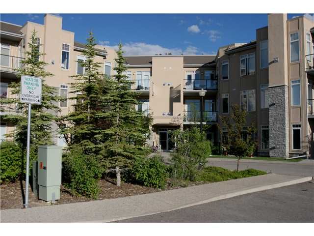 Main Photo: 107 2121 98 Avenue SW in CALGARY: Palliser Condo for sale (Calgary)  : MLS®# C3574647