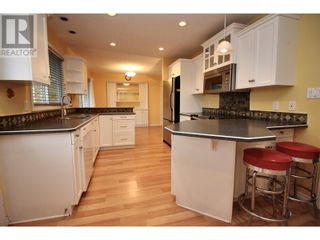 Photo 5: 864 Kennedy Street in Kelowna: House for sale : MLS®# 10301842