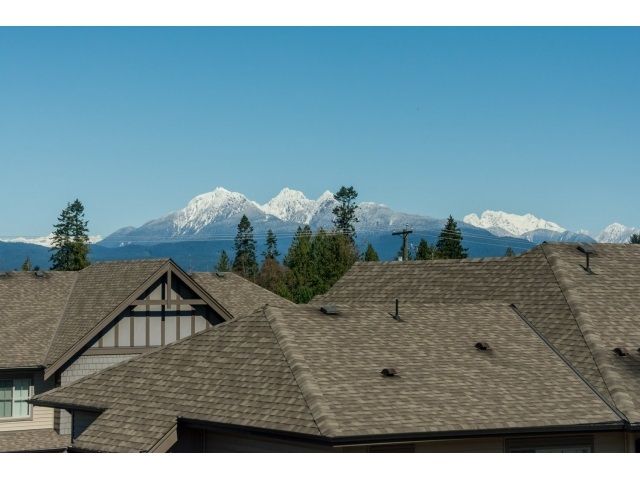 Photo 12: Photos: 88 9525 204 Street in Langley: Walnut Grove Townhouse for sale in "Time" : MLS®# R2048179