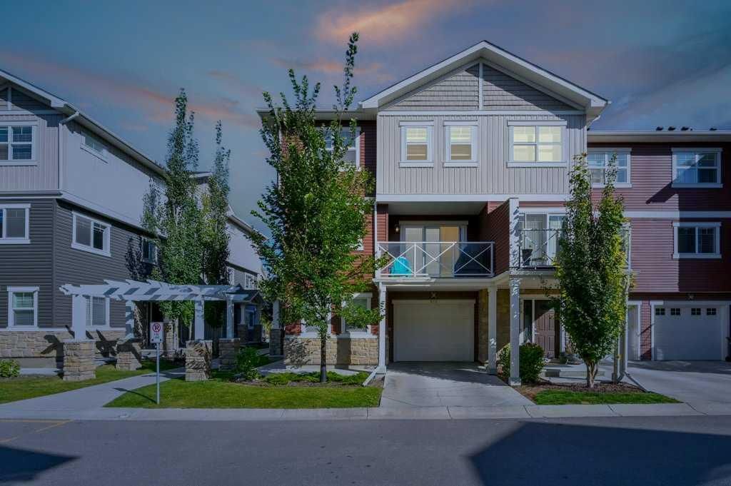 Main Photo: 816 Skyview Ranch Grove NE in Calgary: Skyview Ranch Row/Townhouse for sale : MLS®# A2080013