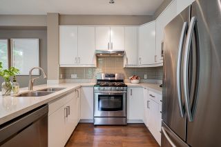 Photo 14: 70 100 KLAHANIE Drive in Port Moody: Port Moody Centre Townhouse for sale in "INDIGO" : MLS®# R2881964