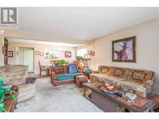 Photo 3: 1045 Sutherland Avenue Unit# 164 in Kelowna: House for sale : MLS®# 10310034