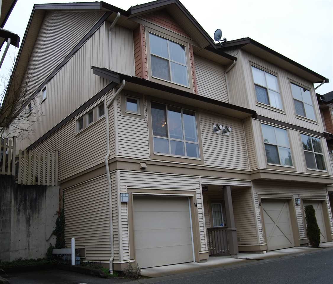 Main Photo: 44 20350 68TH Avenue in Langley: Willoughby Heights Townhouse for sale in "Sunridge" : MLS®# R2033655