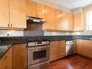 Photo 8: 2411 SHADBOLT LN in West Vancouver: Panorama Village Townhouse for sale in "Klahaya" : MLS®# V1021422