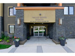 Photo 7: 207 103 VALLEY RIDGE Manor NW in Calgary: Valley Ridge Condo for sale : MLS®# C4098545