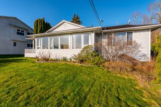 Photo 1: 5519 Tappin St in Union Bay: CV Union Bay/Fanny Bay House for sale (Comox Valley)  : MLS®# 870917