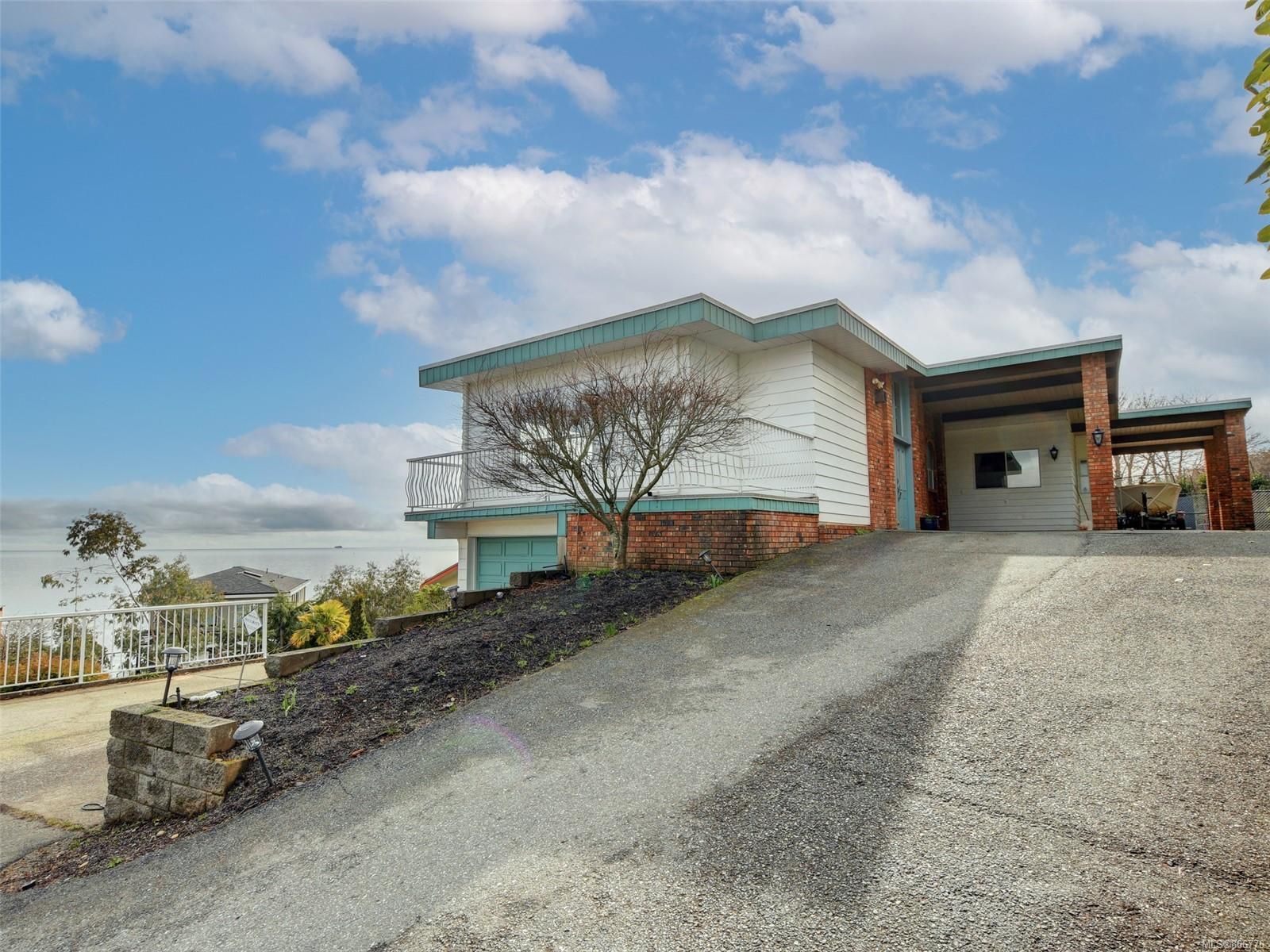 Main Photo: 3512 Aloha Ave in Colwood: Co Lagoon House for sale : MLS®# 866776