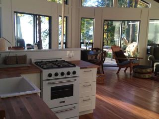 Photo 2: 1111 Sunset Trail in Savary Island: House for sale : MLS®# 15461