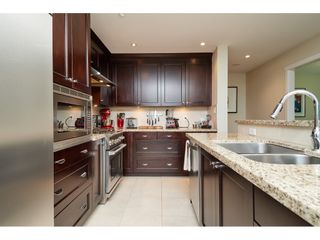 Photo 7: 202 14824 NORTH BLUFF Road: White Rock Condo for sale in "The Belaire" (South Surrey White Rock)  : MLS®# R2405927
