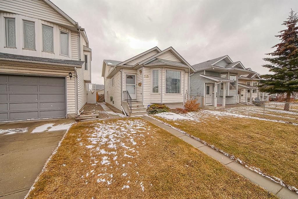 Main Photo: 115 Erin Meadow Green SE in Calgary: Erin Woods Detached for sale : MLS®# A2042365