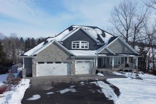 Photo 1: 21 Sims Lock Road in Caledonia: House for sale : MLS®# H4155366