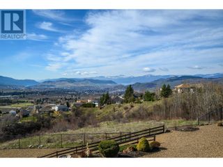 Photo 16: 1012 Foothills Court Foothills: Okanagan Shuswap Real Estate Listing: MLS®# 10308332
