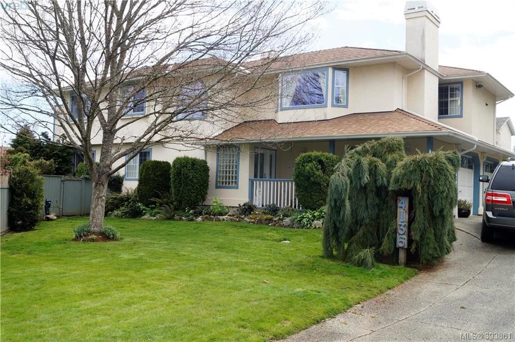 Main Photo: 4136 MARIPOSA Hts in VICTORIA: SW Strawberry Vale House for sale (Saanich West)  : MLS®# 789413