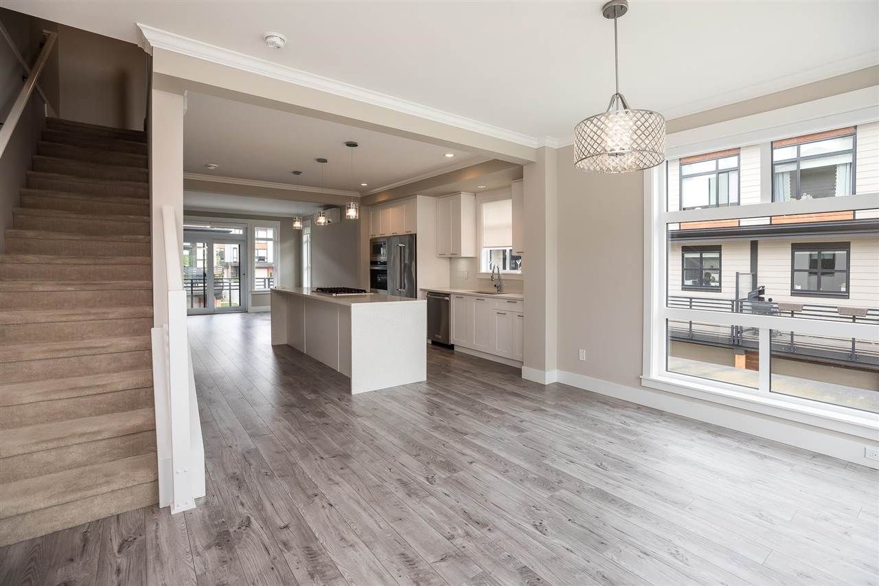 Photo 10: Photos: 94 16488 64 Avenue in Surrey: Cloverdale BC Townhouse for sale in "Harvest" (Cloverdale)  : MLS®# R2576907