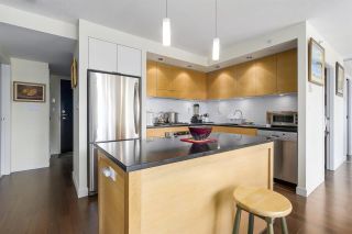 Photo 7: 904 1055 HOMER Street in Vancouver: Yaletown Condo for sale in "DOMUS" (Vancouver West)  : MLS®# R2173690