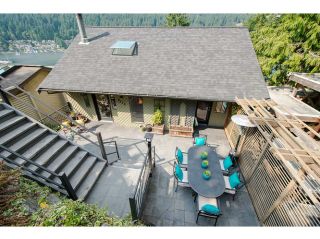 Photo 4: 4670 EASTRIDGE Road in North Vancouver: Deep Cove House for sale : MLS®# V1021079