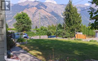 Photo 3: 383 PINE STREET in Lillooet: House for sale : MLS®# 176802