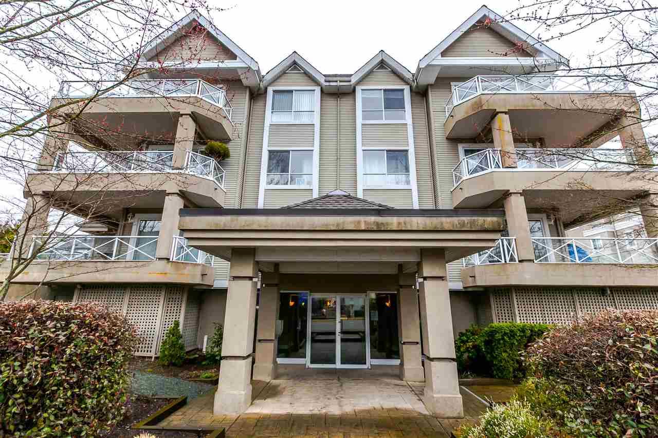 Main Photo: 105 5568 201A Street in Langley: Langley City Condo for sale in "MICHAUD GARDENS" : MLS®# R2146981