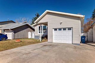 Photo 3: 578 Aboyne Crescent NE in Calgary: Abbeydale Detached for sale : MLS®# A2124735
