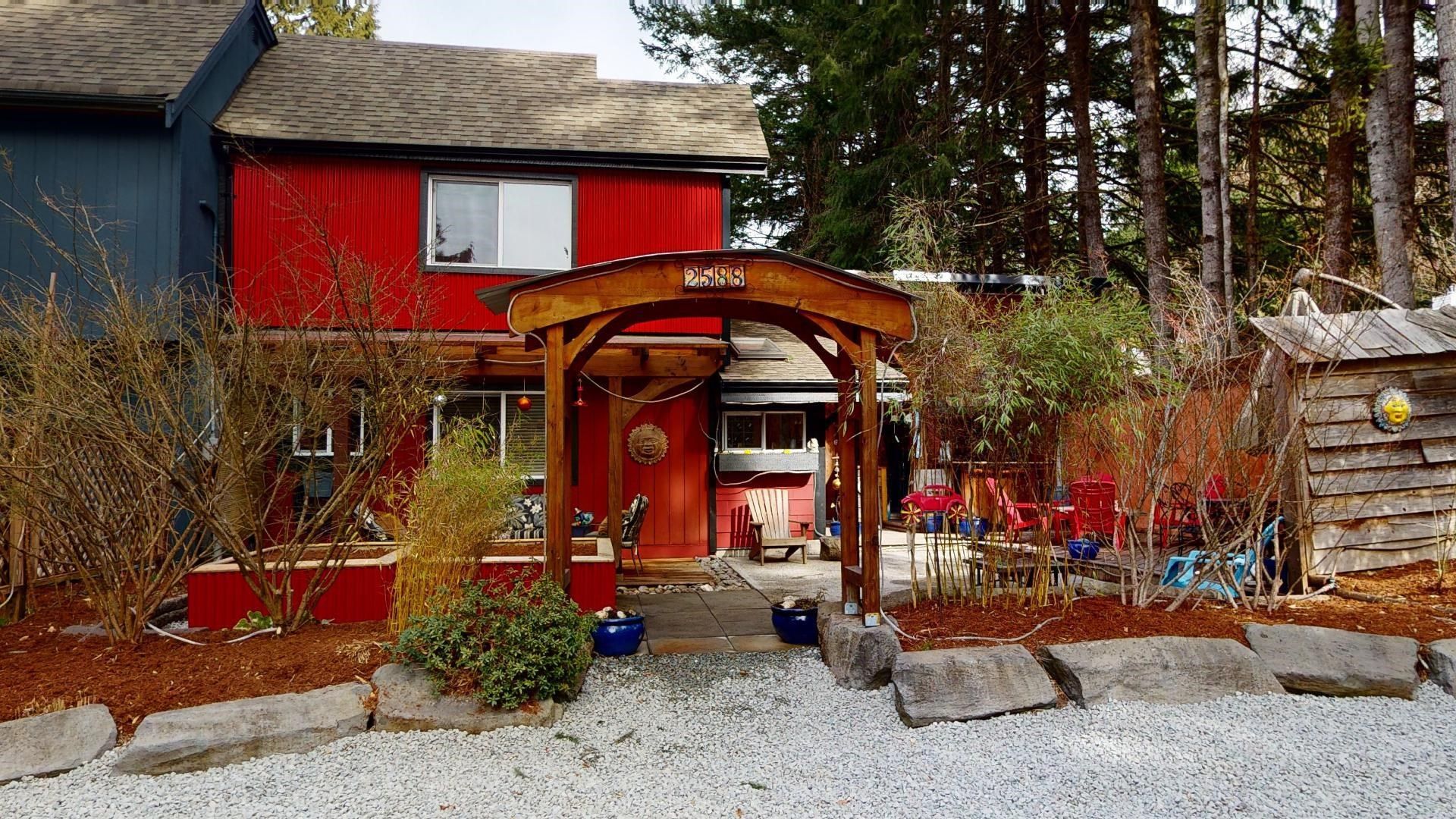 Main Photo: 2588 PAISLEY Place in Squamish: Garibaldi Highlands 1/2 Duplex for sale : MLS®# R2665409