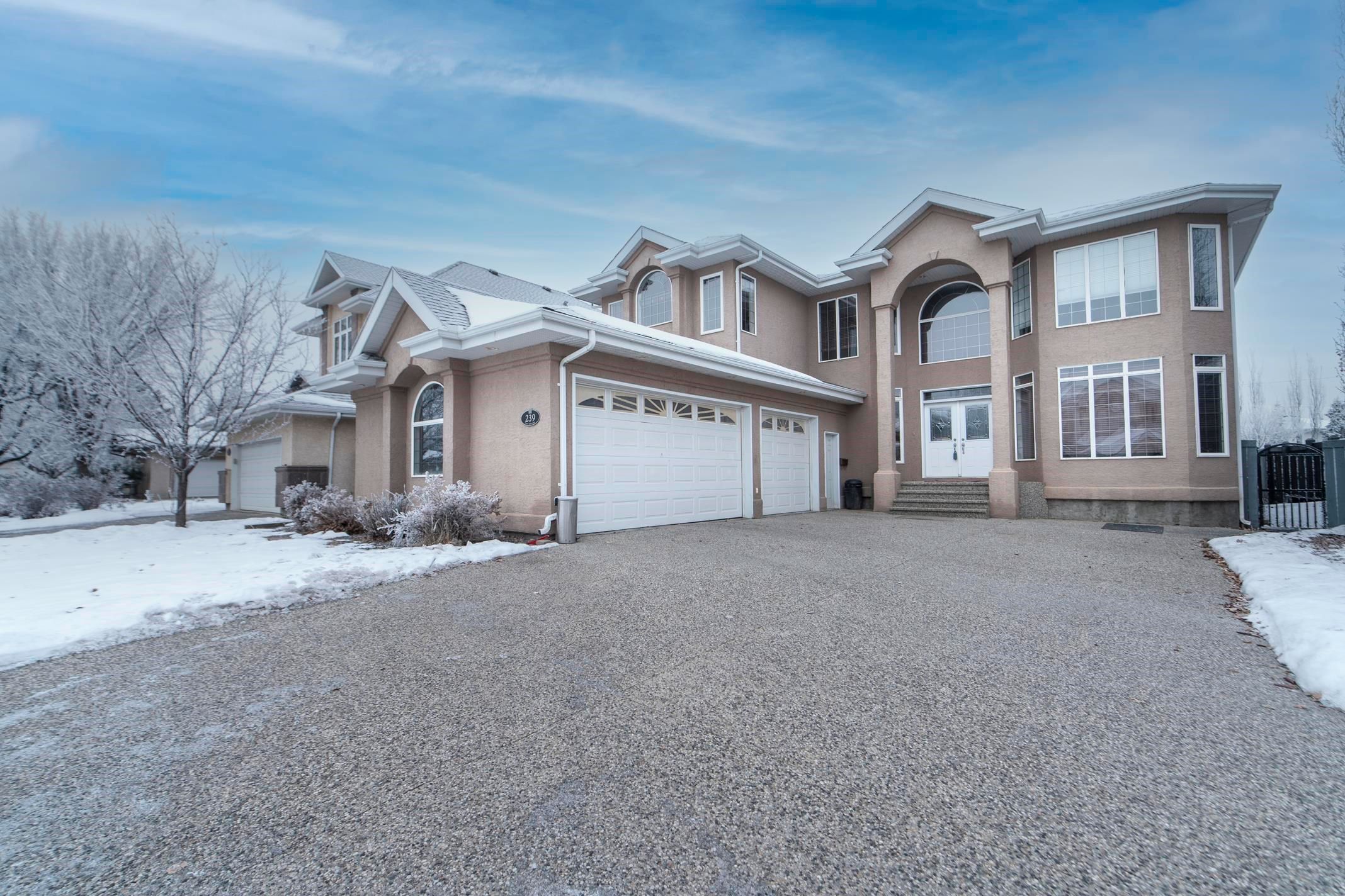 Main Photo: 239 Tory Crescent in Edmonton: Zone 14 House for sale : MLS®# E4273086