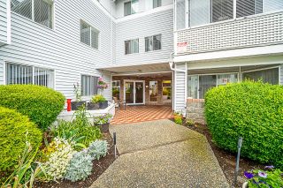 Photo 3: 230 32853 LANDEAU Place in Abbotsford: Central Abbotsford Condo for sale : MLS®# R2705497