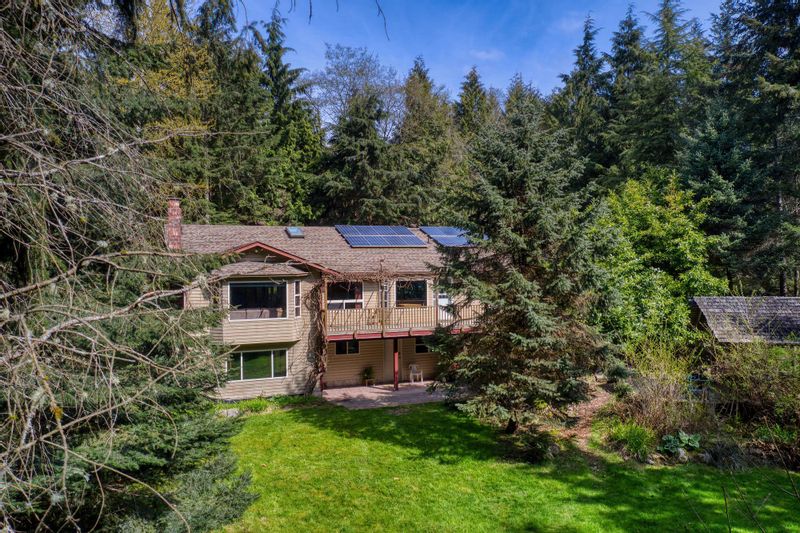 FEATURED LISTING: 309 HOUGH Road Gibsons