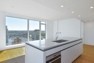 Photo 2: 2102 889 PACIFIC Street in Vancouver: Downtown VW Condo for sale (Vancouver West)  : MLS®# R2835130
