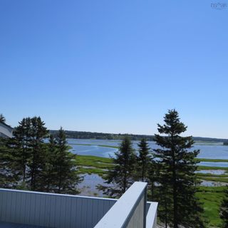 Photo 7: 149 Shore in West Chezzetcook: 31-Lawrencetown, Lake Echo, Port Residential for sale (Halifax-Dartmouth)  : MLS®# 202218759