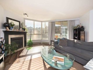 Photo 2: 306 1245 QUAYSIDE Drive in New Westminster: Quay Condo for sale : MLS®# R2218045