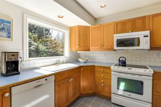 Photo 12: 4852 QUEENSLAND Road in Vancouver: University VW House for sale in "Little Australia" (Vancouver West)  : MLS®# R2256757