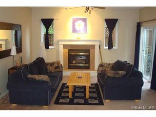 Photo 6: 210 Stoneridge Pl in VICTORIA: VR Hospital House for sale (View Royal)  : MLS®# 718015