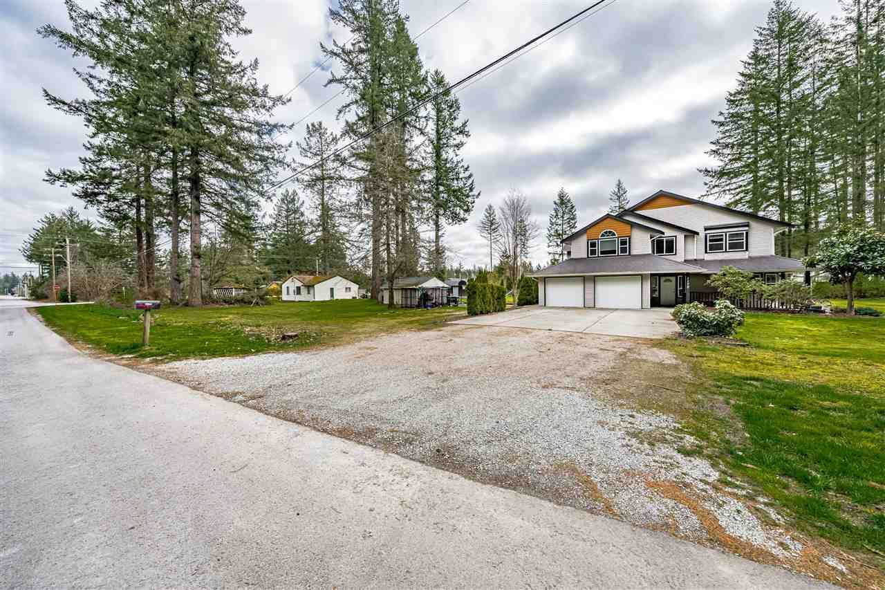 Main Photo: 3170 196 Street in Langley: House  : MLS®# R2565468