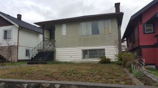 Photo 1: 2887 ADANAC Street in Vancouver: Renfrew VE House for sale (Vancouver East)  : MLS®# R2238253