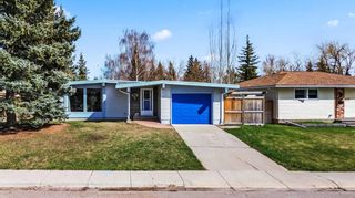 Photo 1: 456 Cedarille Crescent SW in Calgary: Cedarbrae Detached for sale : MLS®# A2129874