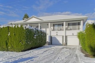 Photo 1: 923 RUNNYMEDE Avenue in Coquitlam: Coquitlam West House for sale : MLS®# R2126854