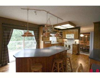 Photo 3: 8734 SUNRISE Drive in Chilliwack: Chilliwack Mountain House for sale in "SUNRISE ESTATES" : MLS®# H2902649