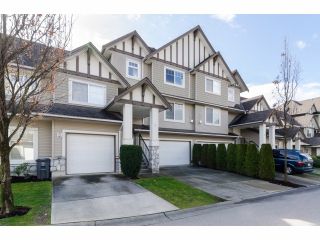 Photo 2: 2 18181 68TH Avenue in Surrey: Cloverdale BC Townhouse for sale in "MAGNOLIA" (Cloverdale)  : MLS®# F1405291