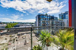 Photo 10: 703 38 W 1ST Avenue in Vancouver: False Creek Condo for sale in "THE ONE BY PINNACLE" (Vancouver West)  : MLS®# R2091565