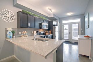 Photo 7: 26 Legacy Boulevard SE in Calgary: Legacy Row/Townhouse for sale : MLS®# A1183155
