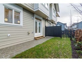 Photo 5: 65 7665 209 Street in Langley: Willoughby Heights Townhouse for sale : MLS®# R2243562
