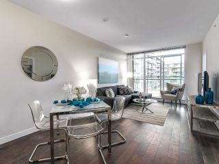 Photo 3: 308 2321 SCOTIA Street in Vancouver: Mount Pleasant VE Condo for sale in "THE SOCIAL" (Vancouver East)  : MLS®# R2237840