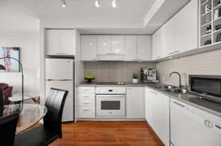 Photo 5: 2903 131 REGIMENT Square in Vancouver: Downtown VW Condo for sale in "SPECTRUM II" (Vancouver West)  : MLS®# R2825821